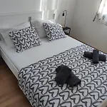 Apartment With Parking Space - 21550 Zadar